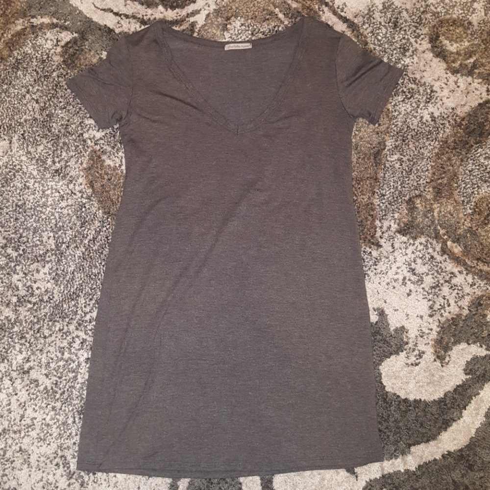 V-neck t-shirt dress